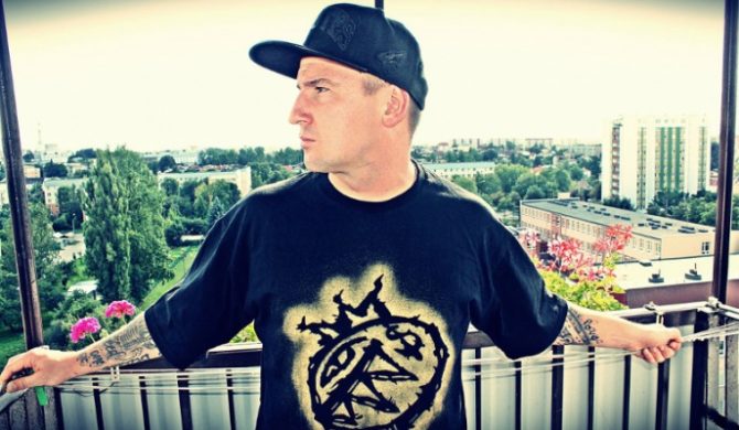 Bezczel ma problemy ze słuchem