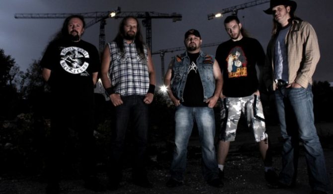 Leash Eye prezentuje okładkę i tracklistę