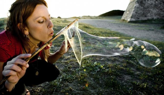 Chambao – „Ahí Estás Tú” feat. Nneka (wideo)