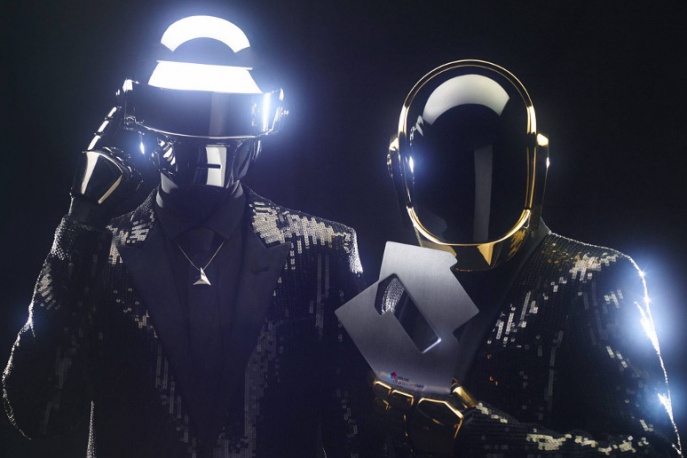 Daft Punk vs Internet