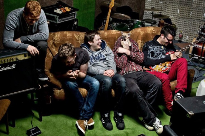 Hands Resist przed New Model Army w Warszawie