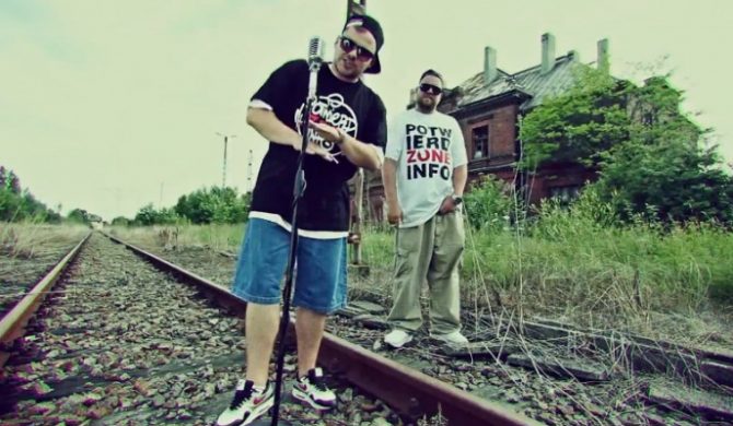 Potwierdzone Info – posłuchaj płyty w Deezer