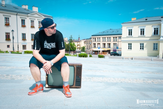 Nowy klip: Tusz Na Rękach – „Solo” feat. B.R.O., Alex (prod. Donatan)