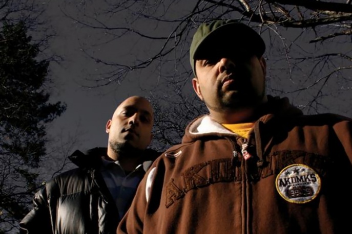 Duet z New Jersey przed Isis