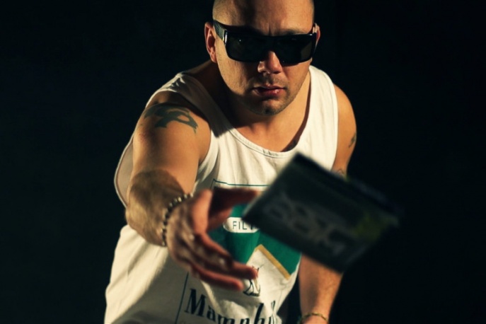 Dixon37 – „Nie zwariować” feat. Lukasyno, Bilon (wideo)