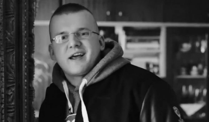 KęKę – „Zostaję” (wideo)