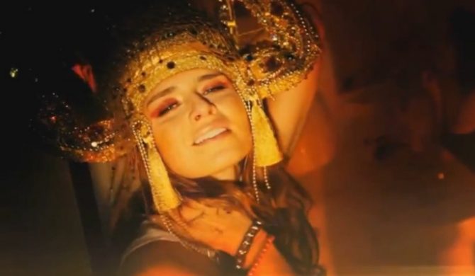 „Kiełbasa nietłusta” – CeZik tłumaczy teksty Urbańskiej i Wiśniewskiego