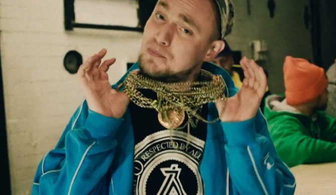 Duże Pe x Zbylu – „Wizja emerytalna” (wideo)