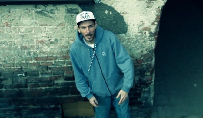 Dixon37 – „Jestem z tobą” ft. Sokół, O.S.T.R. (wideo)