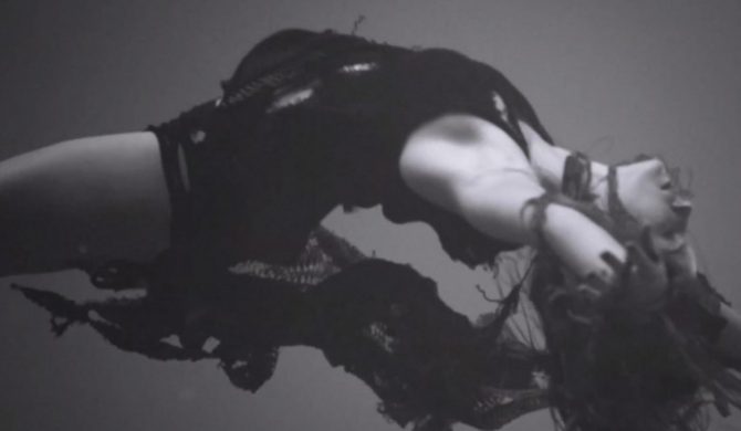 Egotrue – „B.A.S.E. Jumper” (wideo)