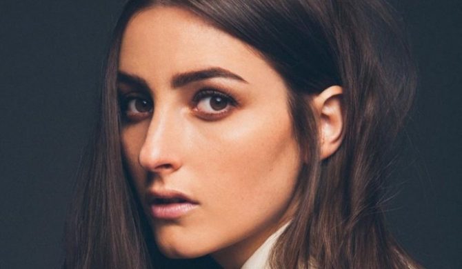 „Drowning” – nowy singiel Banks