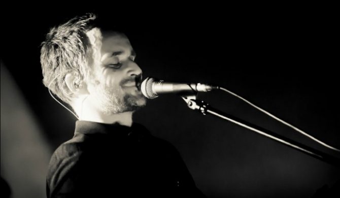 „Syreny” – nowy klip Artura Rojka (wideo)