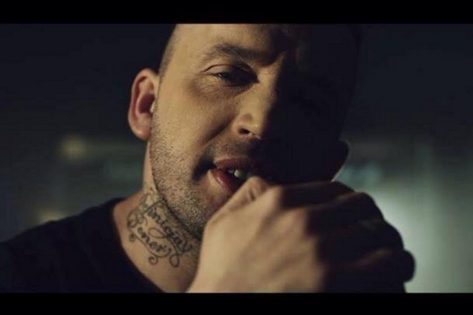 „S.A. (Steven Adler)” – Peja w rockowym wydaniu (wideo)