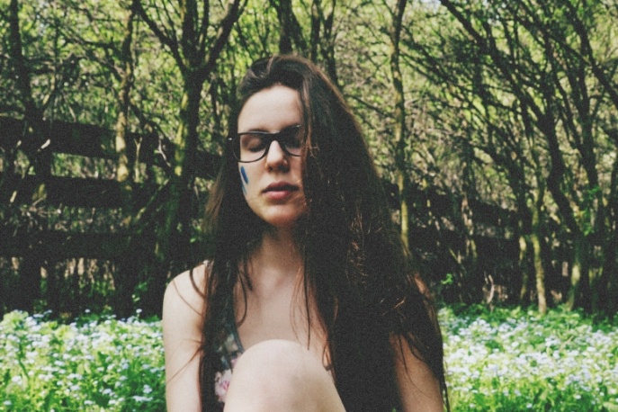 Klara supportem Suzanne Vegi