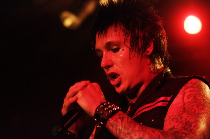 Papa Roach w warszawie: Majtki na głowie