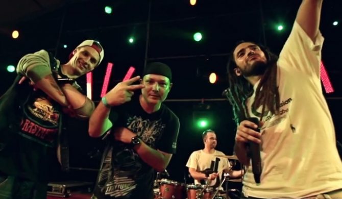 „Niepisany kodeks” – nowy klip White House. Gościnnie Mesajah, TaLLiB i   Sztoss