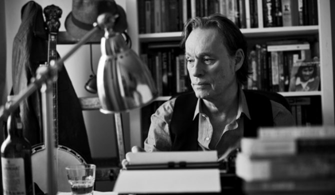 „Honey Trap” – nowy singiel Johna Portera