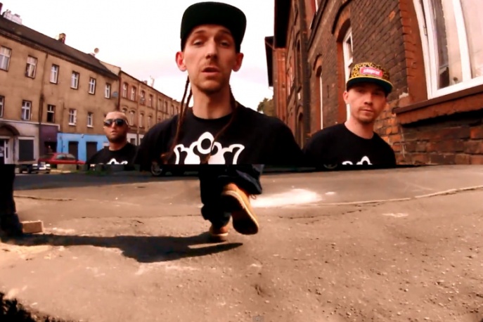 Wu – „Mój plac” ft. Ponczoch/Bent (BCH) – zobacz klip