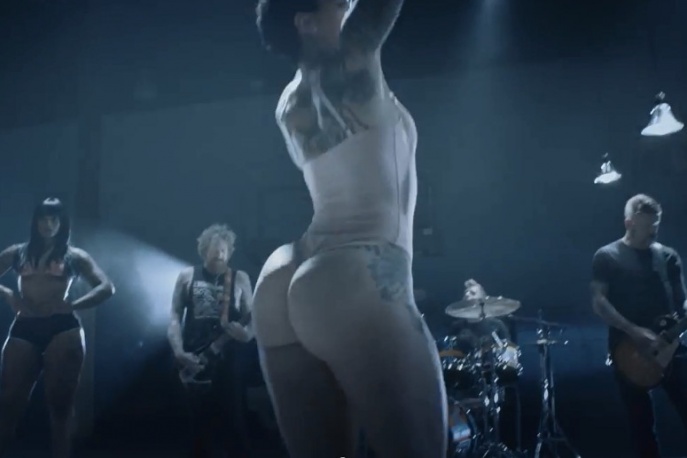 Mastodon idzie w ślady Nicki Minaj (wideo)