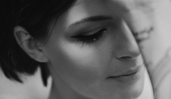 Lari Lu – „Nad ziemią” – nowa twarz na start nowego labelu