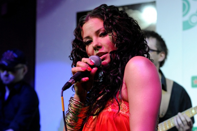 Ania Karwan wystąpi w Mono