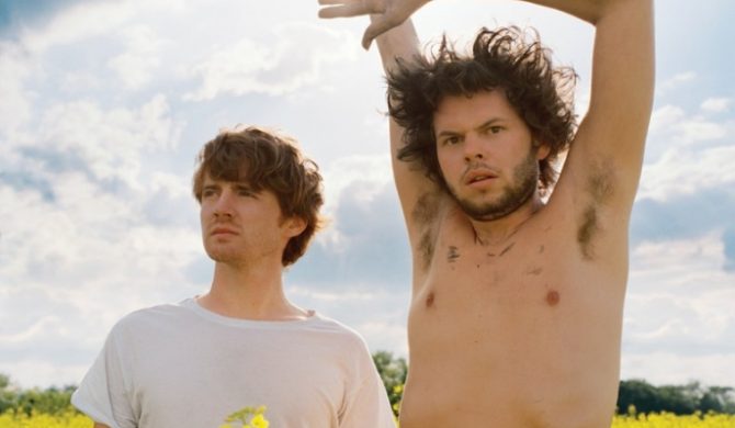 Połowa Empire Of The Sun z Eltonem Johnem