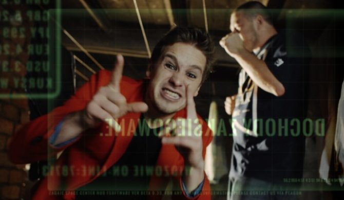 Krzysztof Zalewski w nowym klipie Grubsona