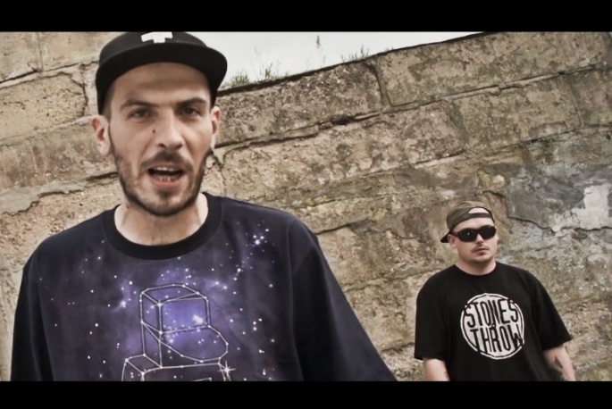 EP-ka Luxona już w przyszłym tygodniu. O.S.T.R., Hades, Torae i DJ Kebs gościnnie w klipie do „Shame”