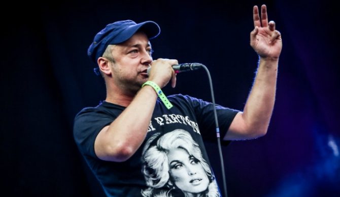 Czesław Mozil wyrzucił dziewczynę ze swojego koncertu