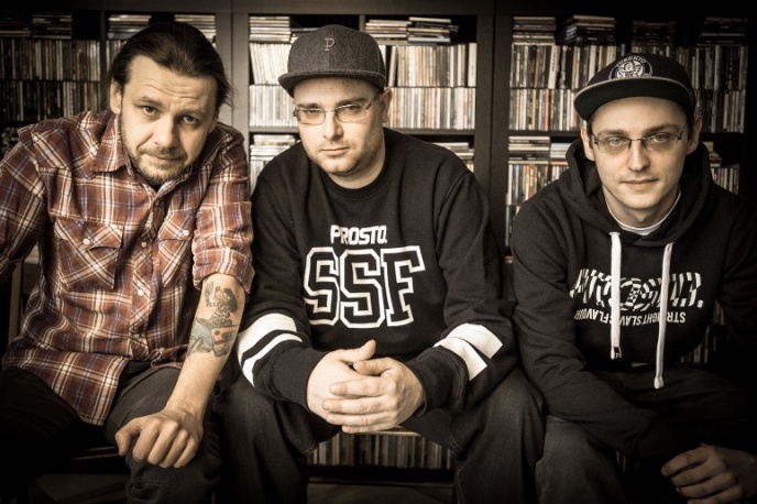 1 NA 1: Artur Rawicz vs Noize From Dust