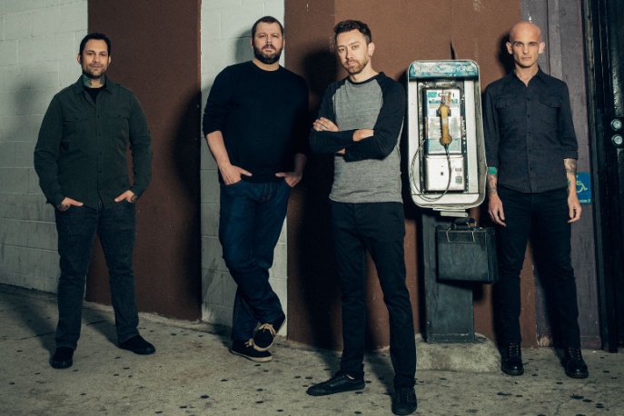 Koncert Rise Against przeniesiony