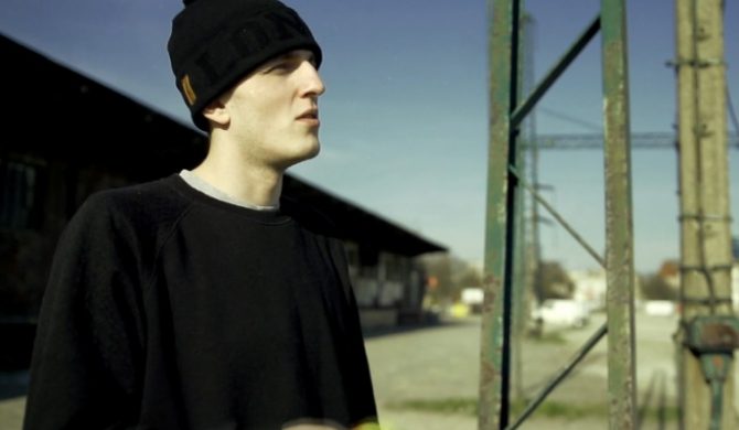 Guzior – „ylloM” – okładka i start preorderu