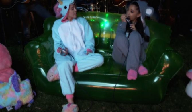 Ariana Grande gościnnie u Miley Cyrus