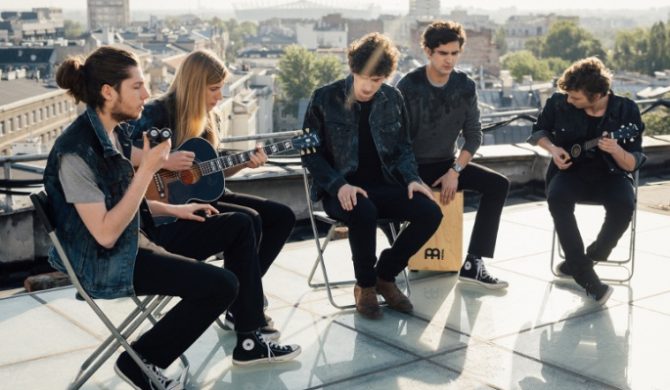 Curly Heads na dachu świata (wideo)