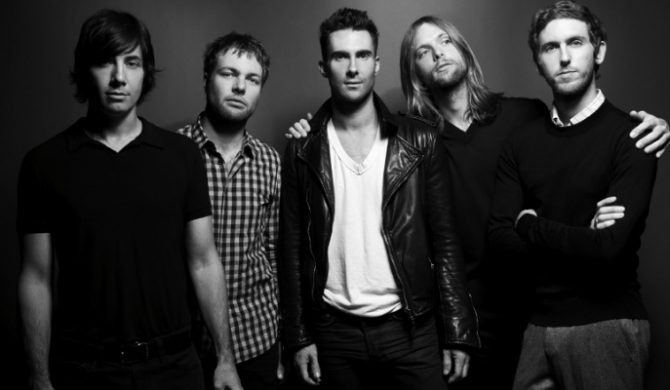 Maroon 5 – „This Summer`s Gonna Hurt Like A Motherf***er” – nowy klip