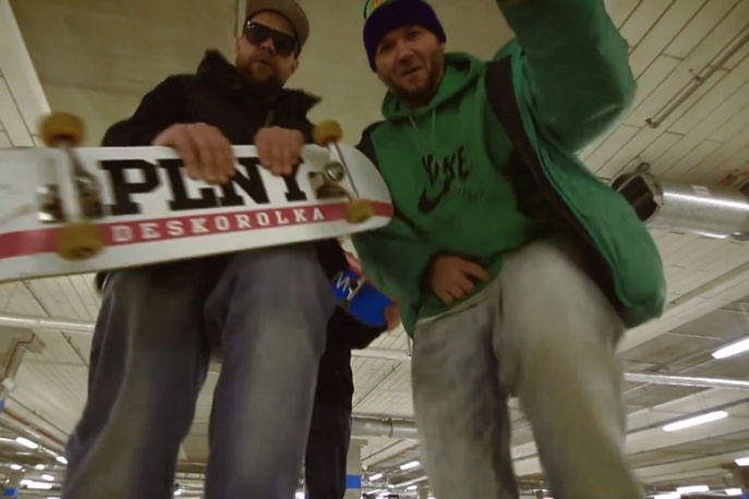 Vienio, Tede, DJ Kebs w nowym klipie Kulfona i Kubusia