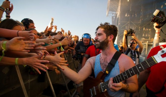 Foals pokazali okładkę płyty. Premiera w sierpniu