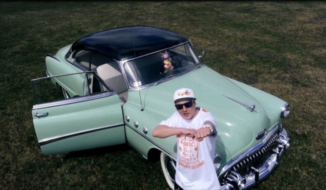 Ero, Siwers i Bob One w nowym klipie Steel Banging