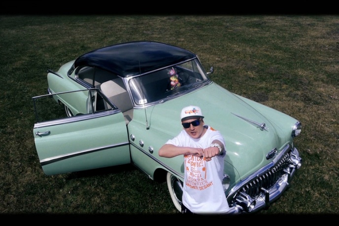 Ero, Siwers i Bob One w nowym klipie Steel Banging