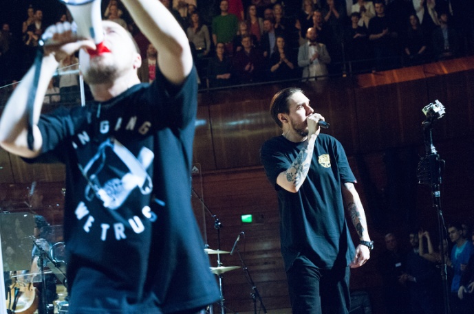 „Reprezent” – Joka na scenie z Miuoshem, Jimkiem i NOSPR-em (wideo)