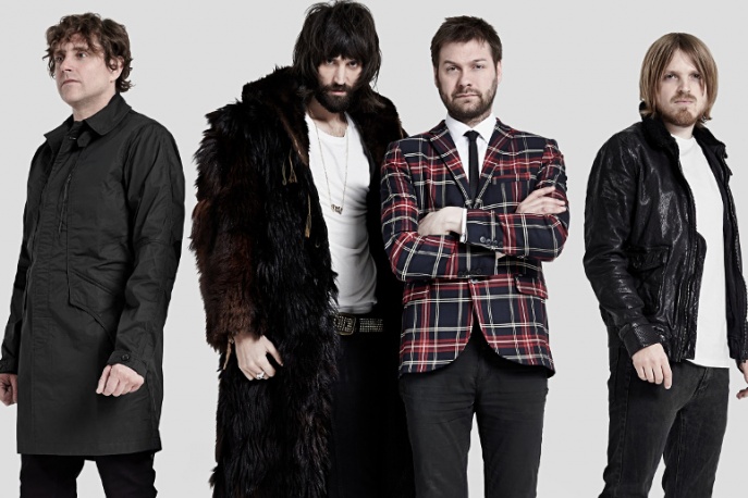 Muzycy Kasabian wtargnęli na scenę podczas open`erowego koncertu Disclosure