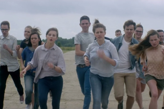 „Mokotów” w slow motion. Nowy klip Lilly Hates Roses (wideo)