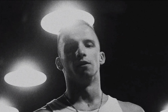 AK-47 – „Jeden krok” (wideo)