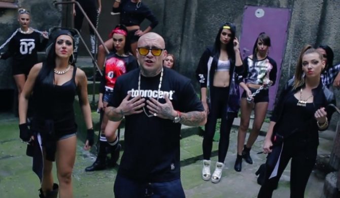 „Bandycki raj” – pierwszy singiel zapowiadający płytę Soboty