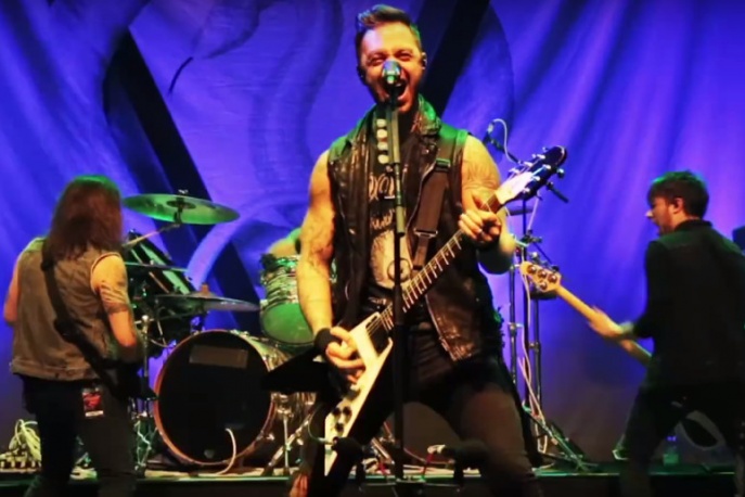 Bullet For My Valentine prezentują „Army Of Noise”