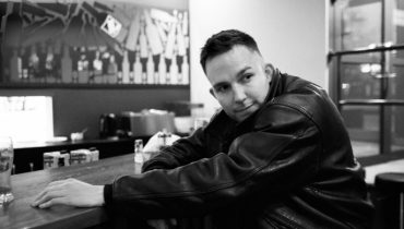 Ten Typ Mes: „To trochę kłopotliwe, ale ciekawie jest mieć reżim pisania”