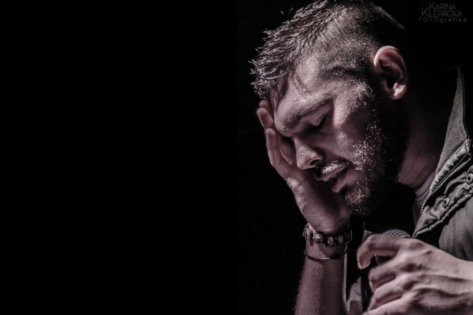 Tau napisze autobiografię