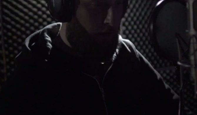 „Podprogowy” – nowy teledysk Małpy