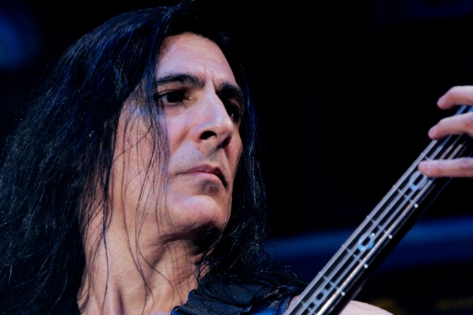 „Zamierzamy rozsadzić dach tego miejsca” – Joey DeMaio zaprasza na koncert Manowar