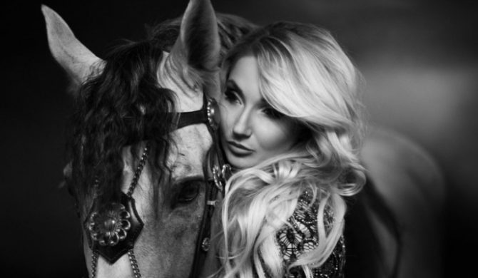 Basto zremiksował kawałek Cleo